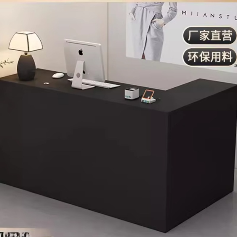 Banchi reception curvi per den - Office Furniture Rental recensione e prezzo